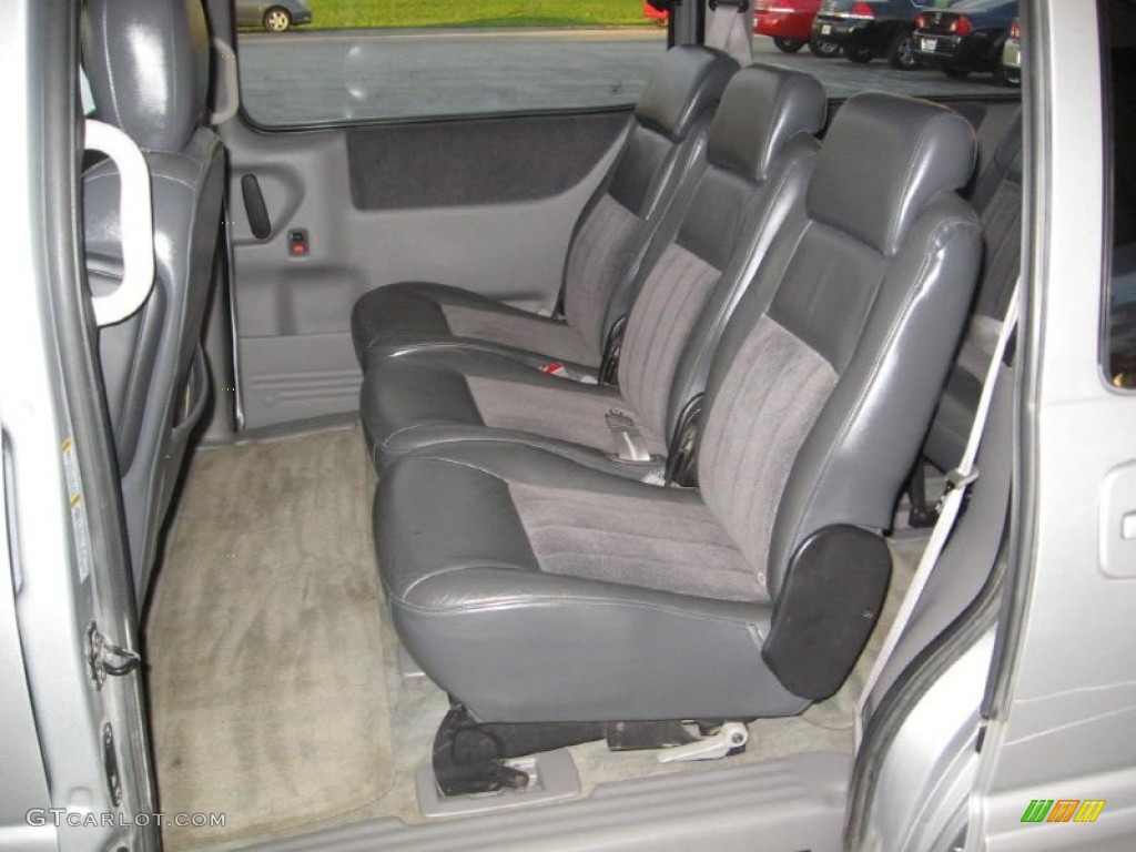 2003 Venture  - Galaxy Silver Metallic / Dark Gray photo #15