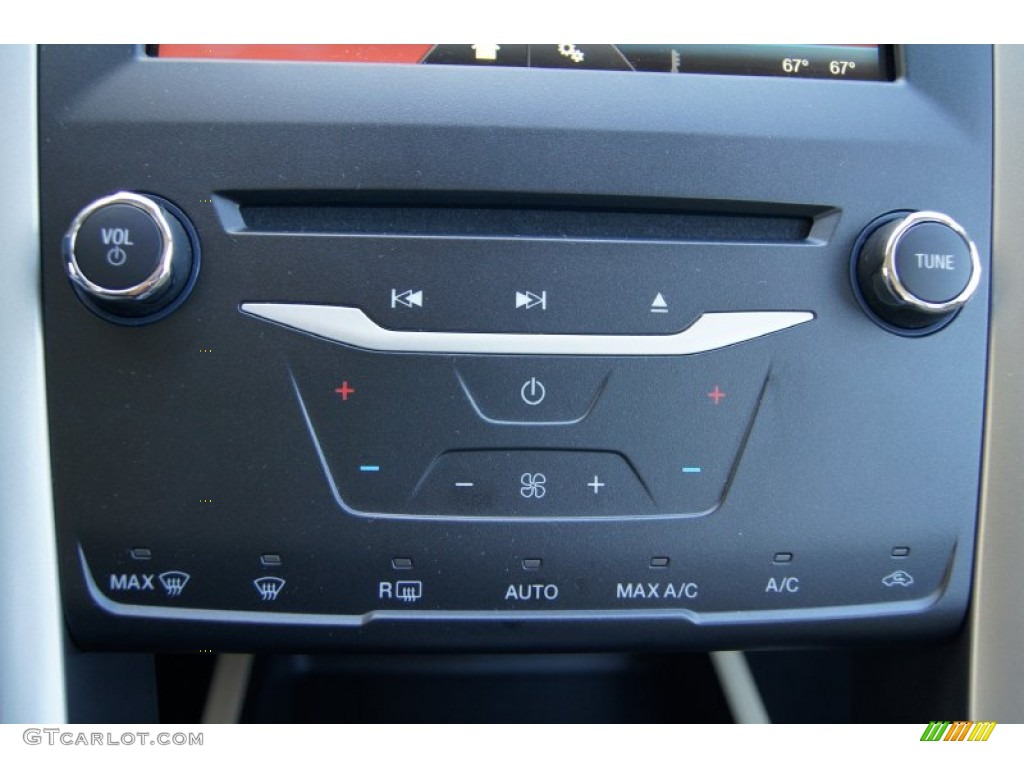 2013 Ford Fusion SE Audio System Photos