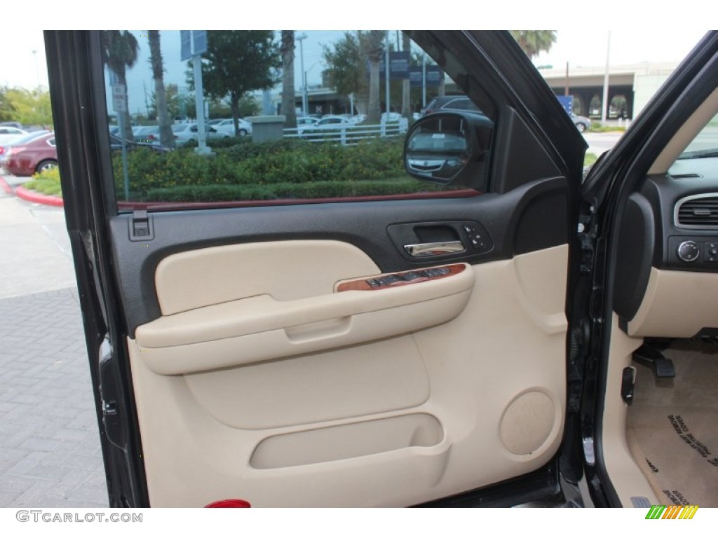 2007 Suburban 1500 LT - Black / Light Cashmere/Ebony photo #10