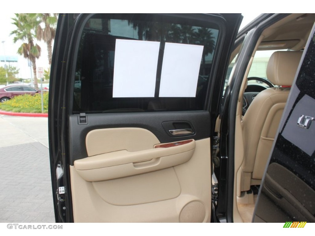 2007 Suburban 1500 LT - Black / Light Cashmere/Ebony photo #12