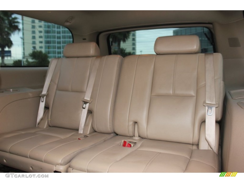 2007 Suburban 1500 LT - Black / Light Cashmere/Ebony photo #14