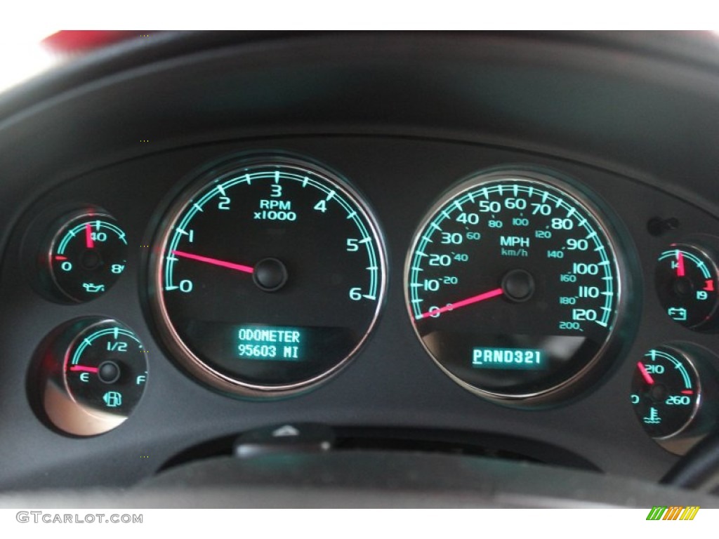 2007 Suburban 1500 LT - Black / Light Cashmere/Ebony photo #22