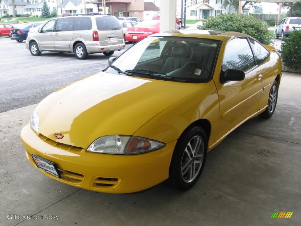 2002 Cavalier Coupe - Yellow / Graphite photo #5
