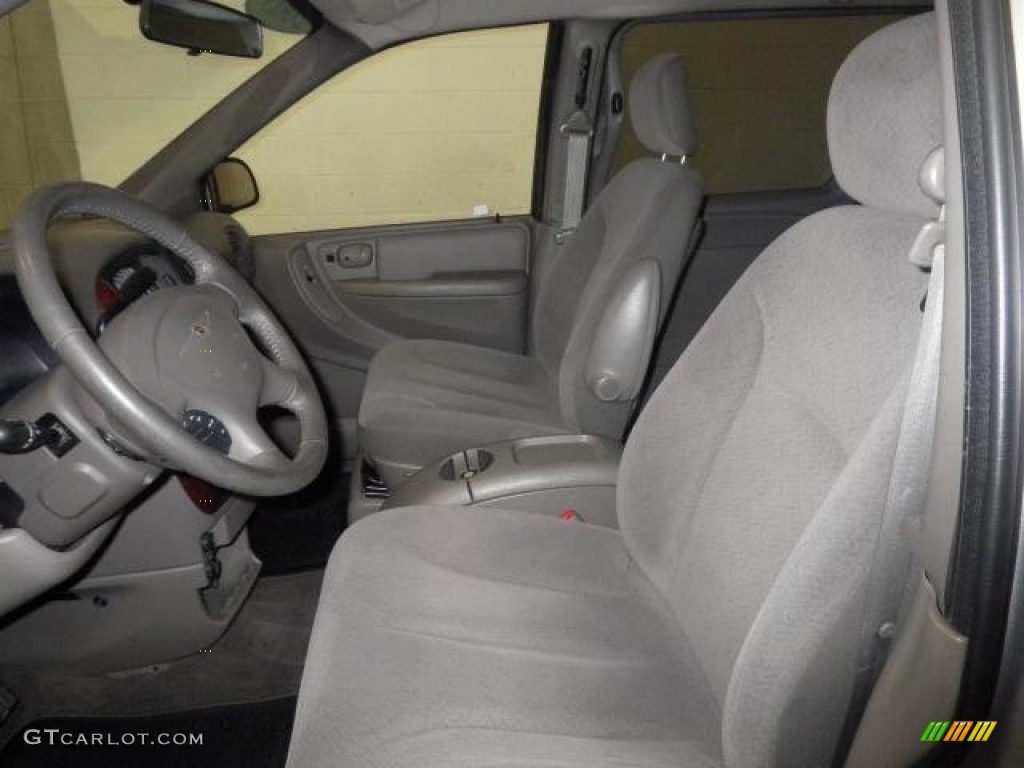 2003 Chrysler Town & Country EX Front Seat Photos