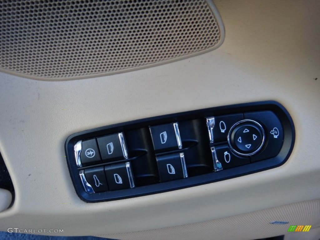 2010 Porsche Panamera Turbo Controls Photo #72316783