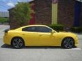 Stinger Yellow - Charger SRT8 Super Bee Photo No. 2