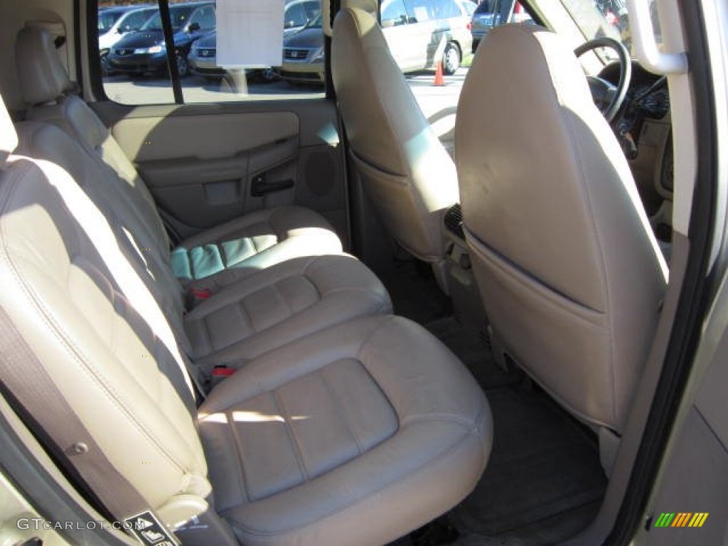 Medium Parchment Interior 2002 Ford Explorer XLT 4x4 Photo #72320227