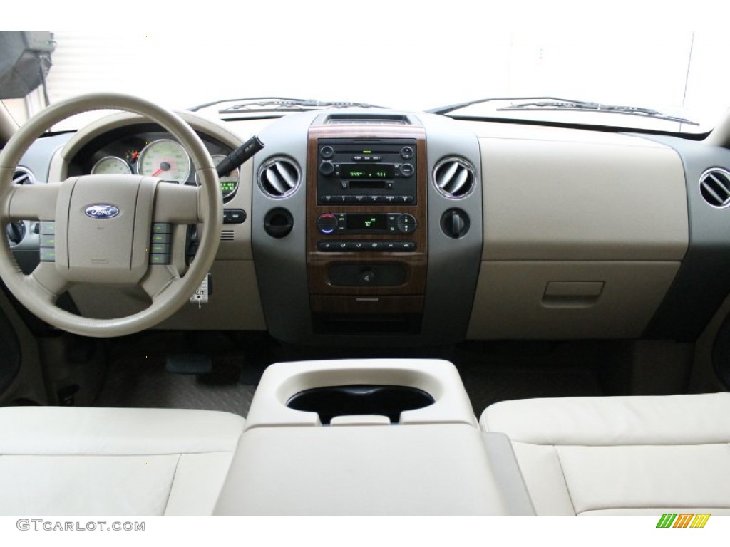 2004 Ford F150 Lariat SuperCrew Tan Dashboard Photo #72321104