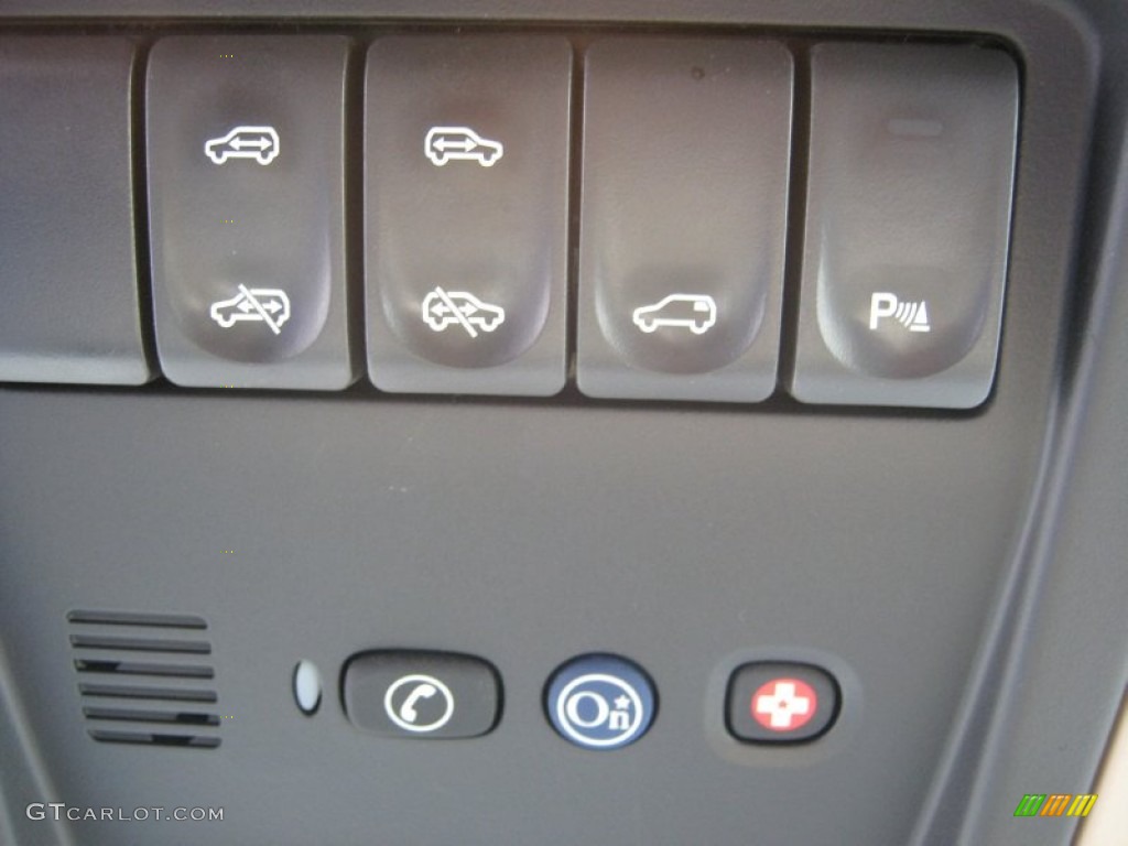 2007 Buick Terraza CXL Controls Photo #72321928