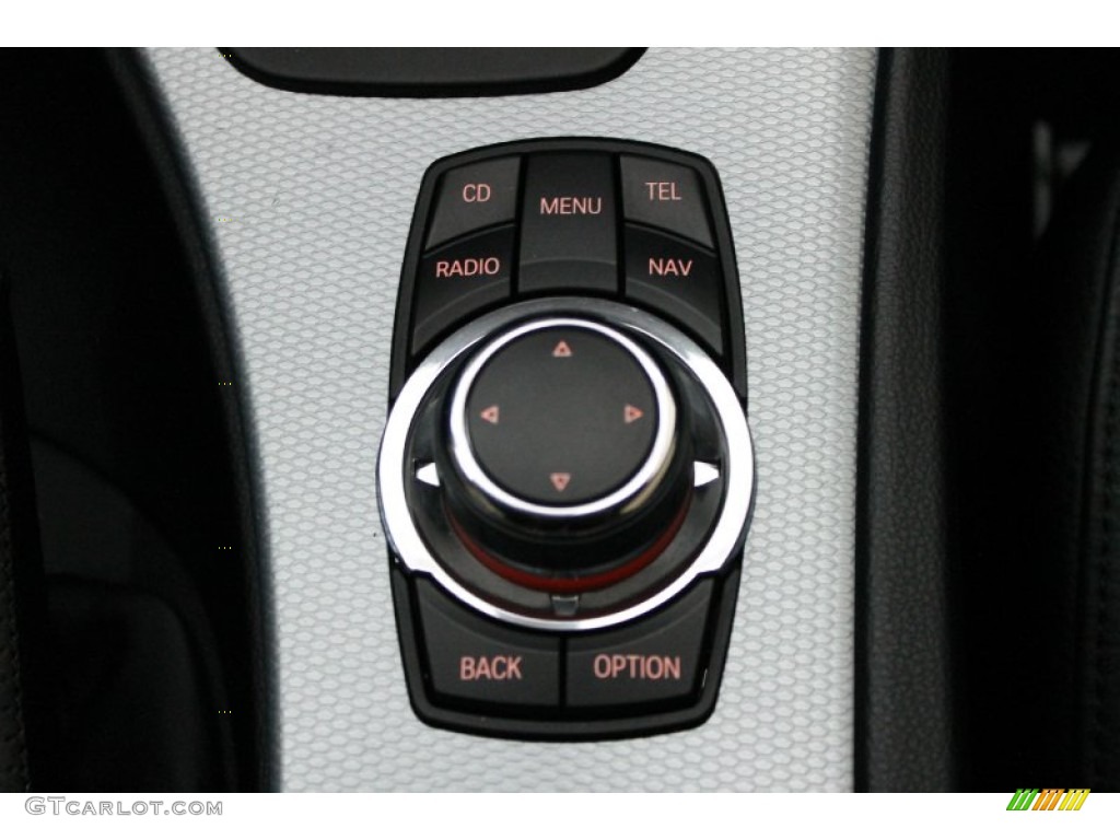 2010 BMW 3 Series 335i Coupe Controls Photo #72321949