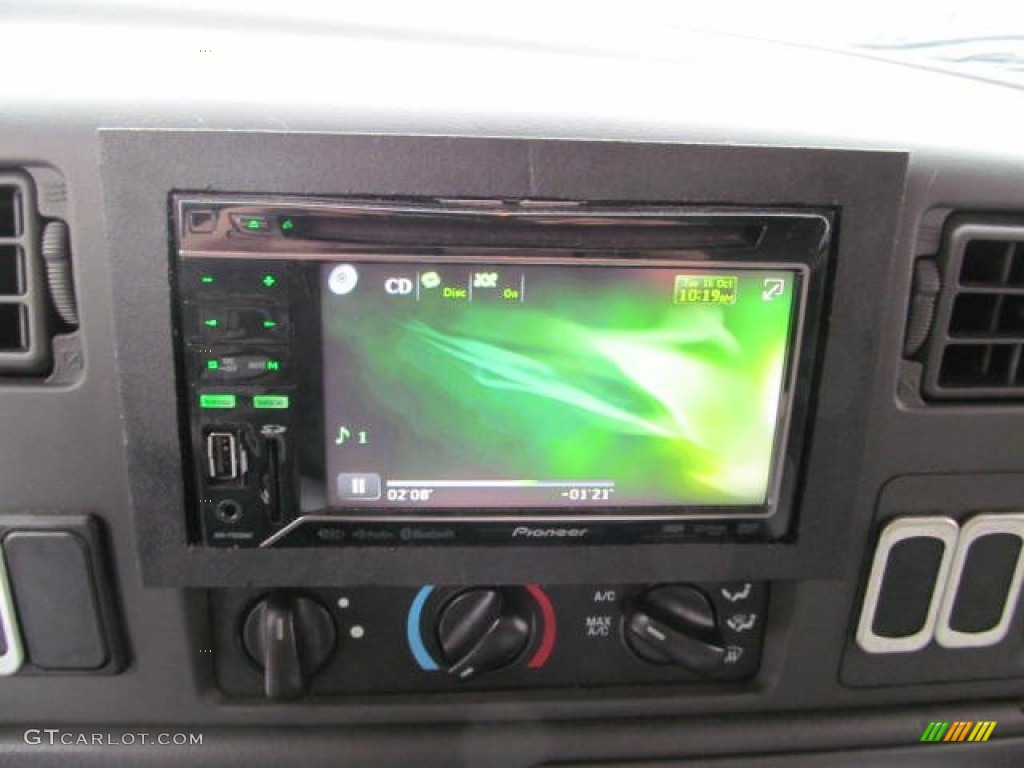 2008 Ford F650 Super Duty XLT Crew Cab Custom Passenger Controls Photo #72322264