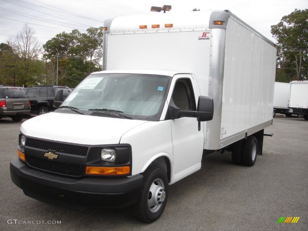 Summit White 2013 Chevrolet Express 3500 Cutaway Cargo Van Exterior Photo #72323765