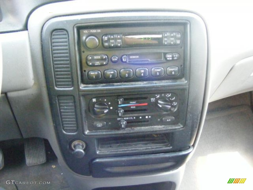 2003 Windstar LX - Light Sapphire Blue Metallic / Medium Graphite photo #5