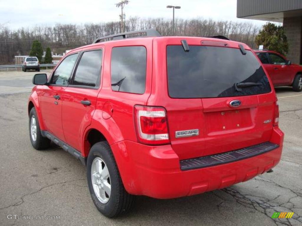 2009 Escape XLT V6 4WD - Torch Red / Charcoal photo #2