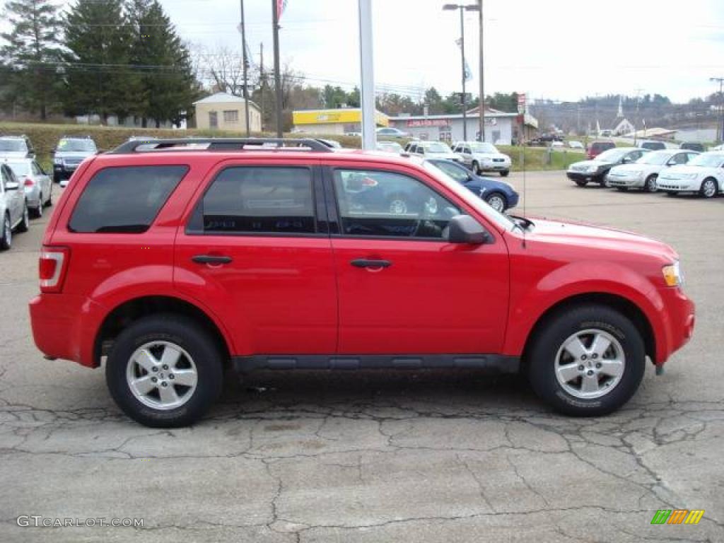 2009 Escape XLT V6 4WD - Torch Red / Charcoal photo #5