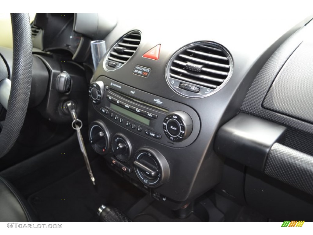 2006 New Beetle 2.5 Convertible - Mellow Yellow / Black photo #16