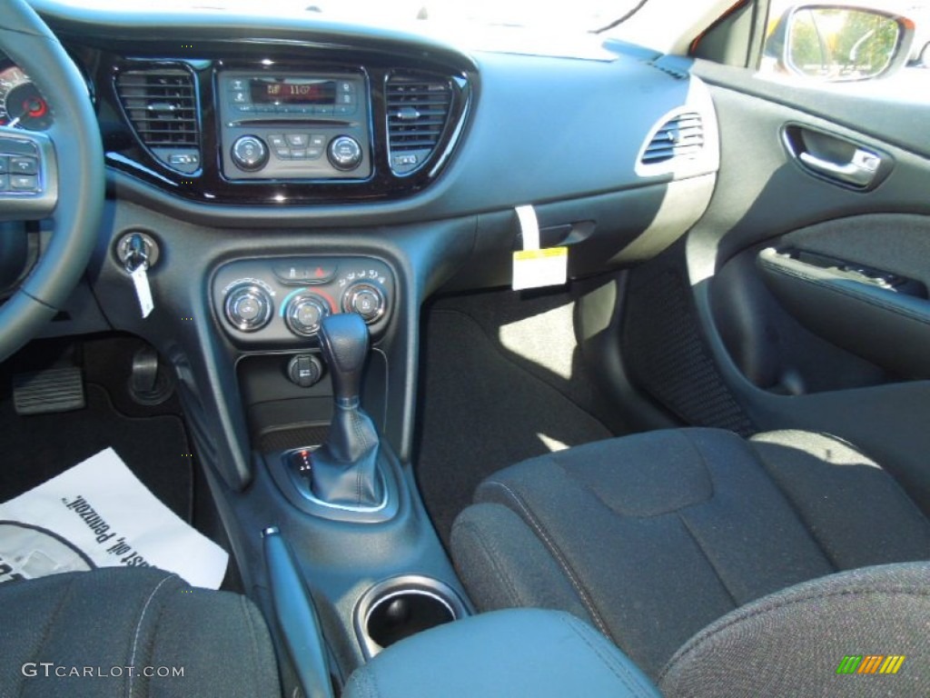 2013 Dart SXT - Header Orange / Black photo #19