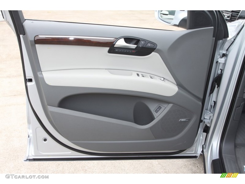 2013 Audi Q7 3.0 TFSI quattro Limestone Gray Door Panel Photo #72335723