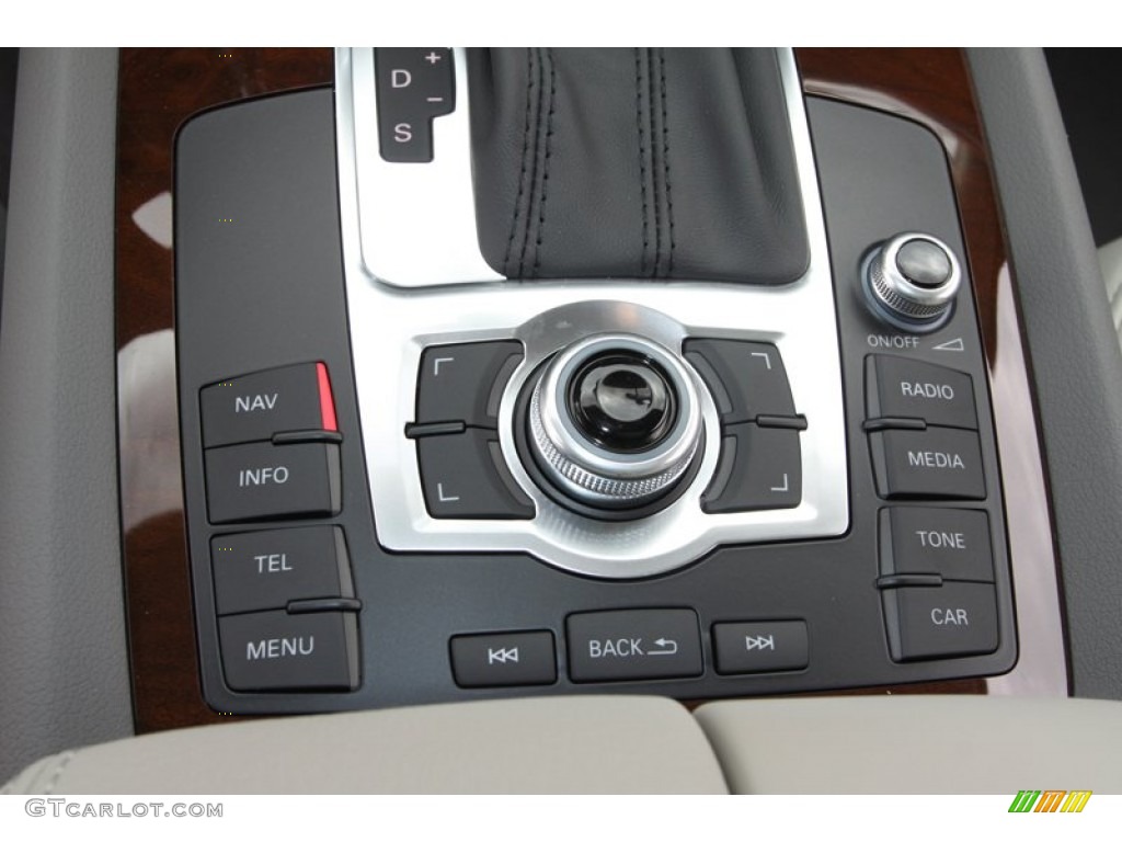 2013 Audi Q7 3.0 TFSI quattro Controls Photo #72335873