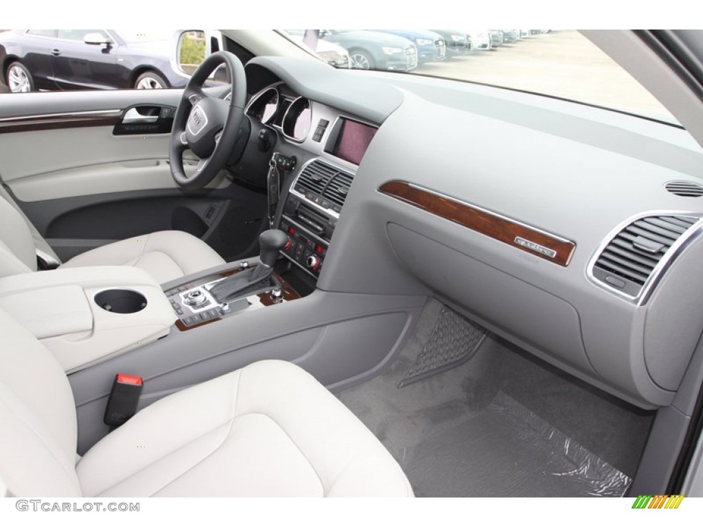 2013 Audi Q7 3.0 TFSI quattro Limestone Gray Dashboard Photo #72335955