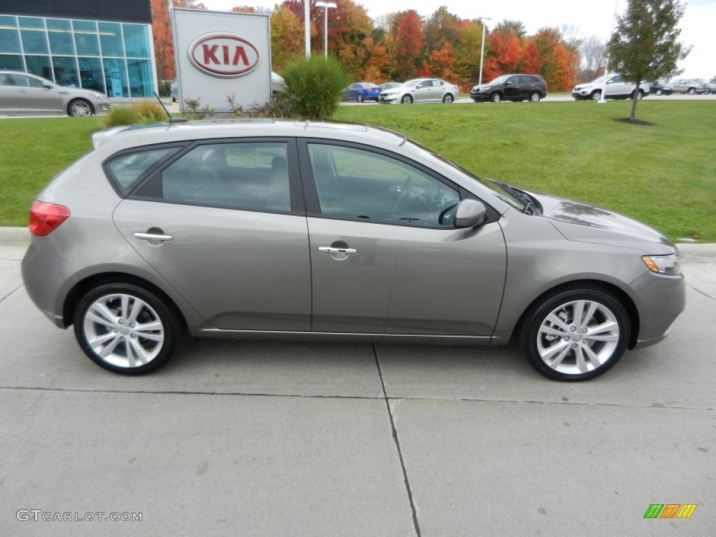 2013 Forte 5-Door SX - Titanium / Black photo #3