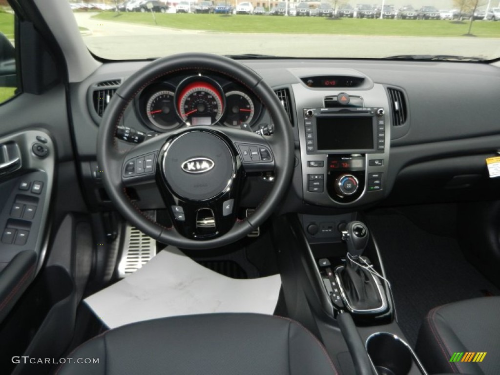 2013 Forte 5-Door SX - Titanium / Black photo #6