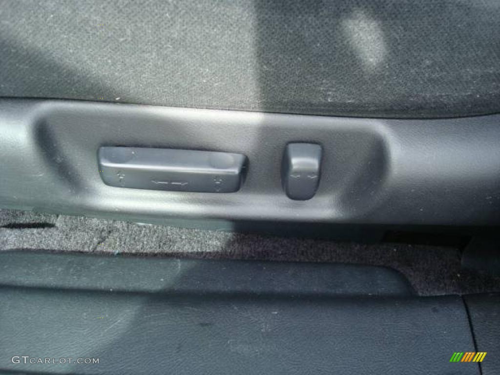 2006 Accord LX V6 Sedan - Alabaster Silver Metallic / Black photo #15