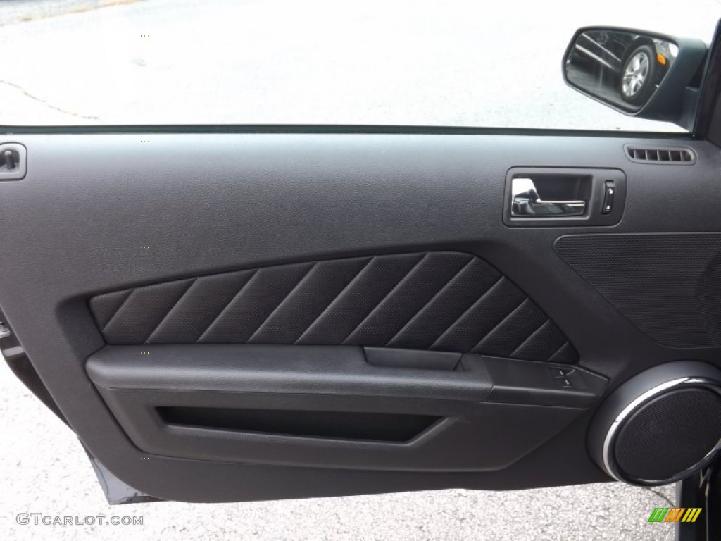 2010 Ford Mustang GT Premium Coupe Charcoal Black Door Panel Photo #72337226