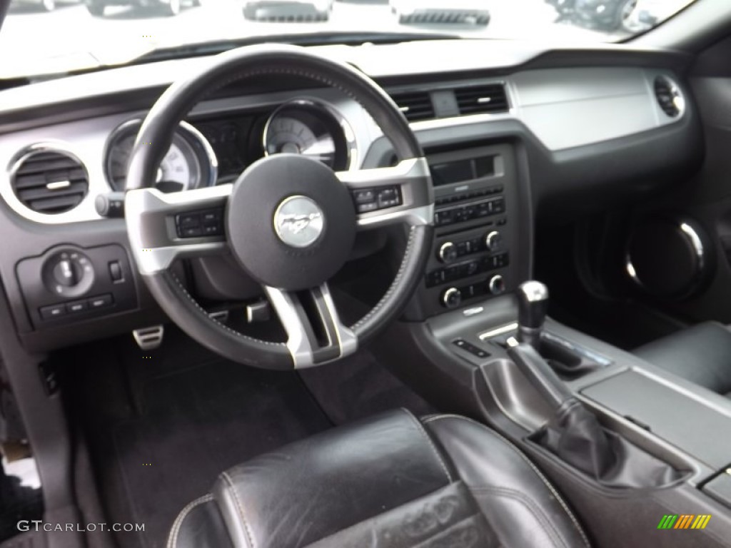 Charcoal Black Interior 2010 Ford Mustang GT Premium Coupe Photo #72337250