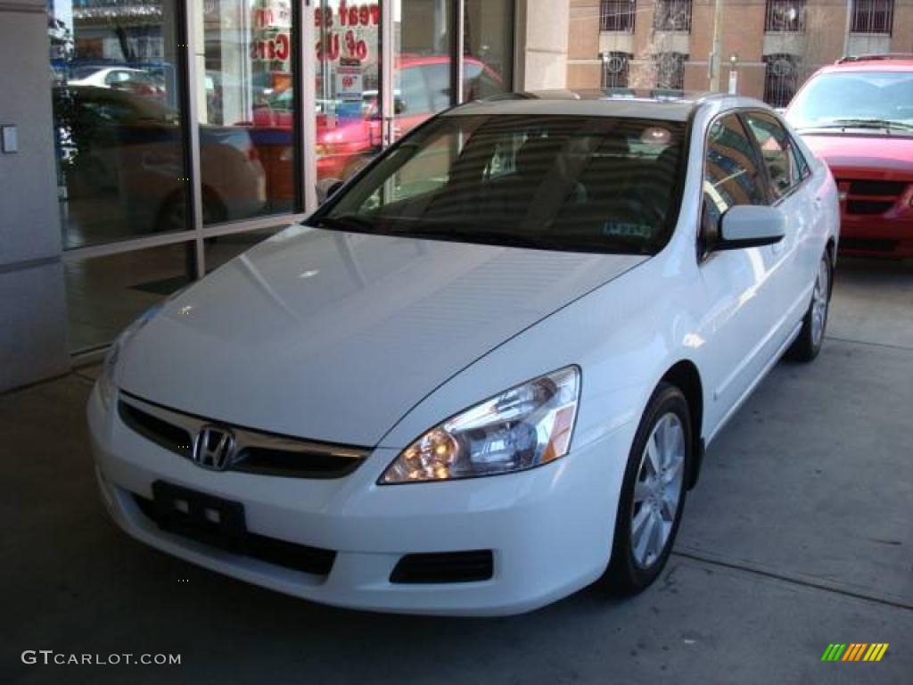 2006 Accord EX-L V6 Sedan - Taffeta White / Ivory photo #1