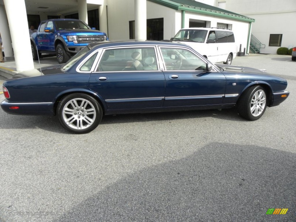 1998 XJ Vanden Plas - Sapphire Blue Metallic / Oatmeal photo #12