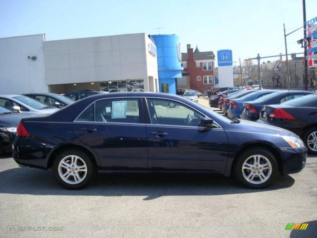 2006 Accord SE Sedan - Royal Blue Pearl / Gray photo #1
