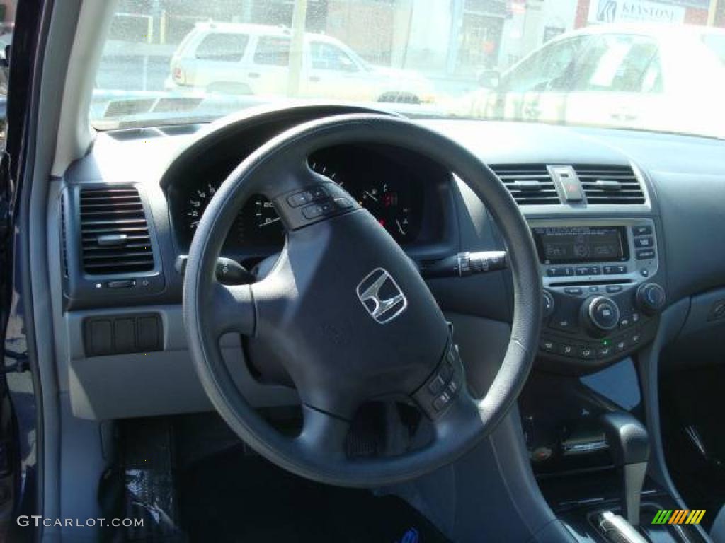 2006 Accord SE Sedan - Royal Blue Pearl / Gray photo #12