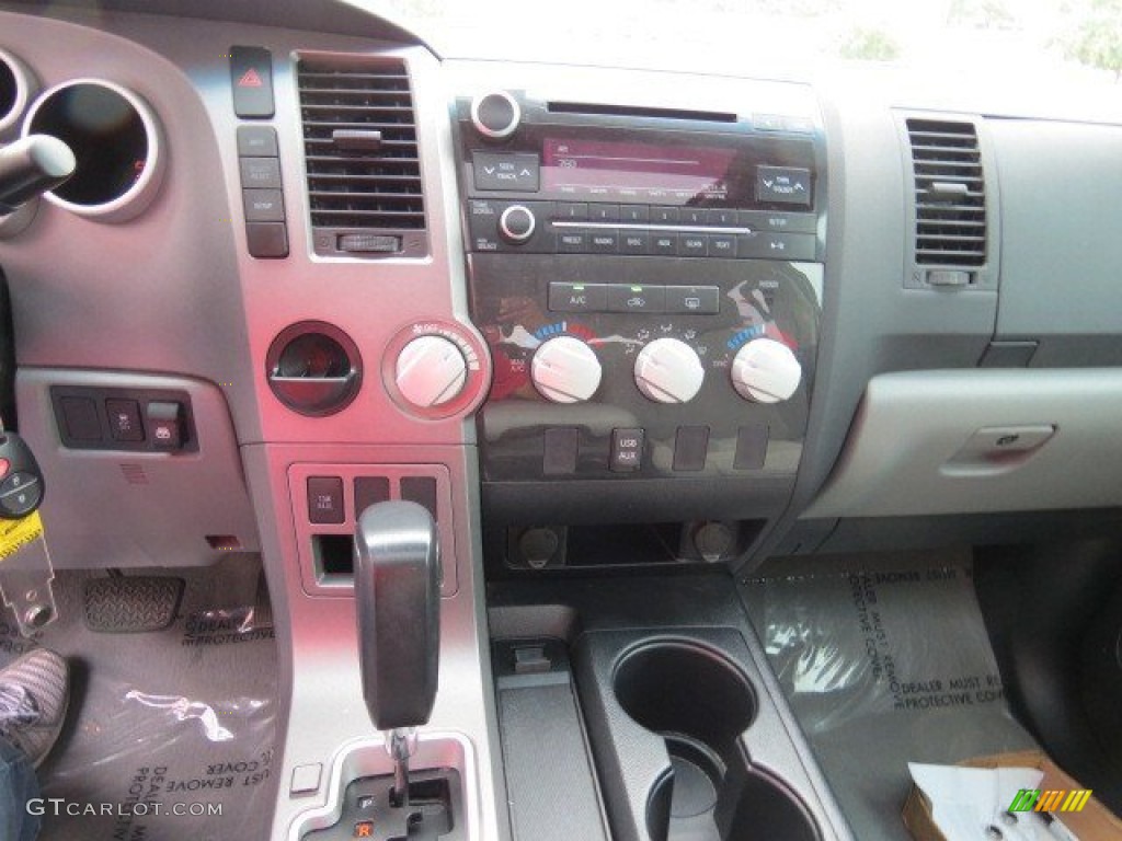 2011 Tundra SR5 CrewMax - Super White / Graphite Gray photo #17