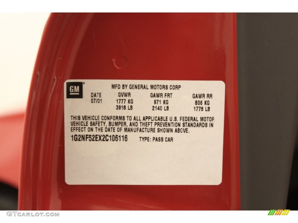 2002 Grand Am SE Sedan - Bright Red / Dark Pewter photo #20