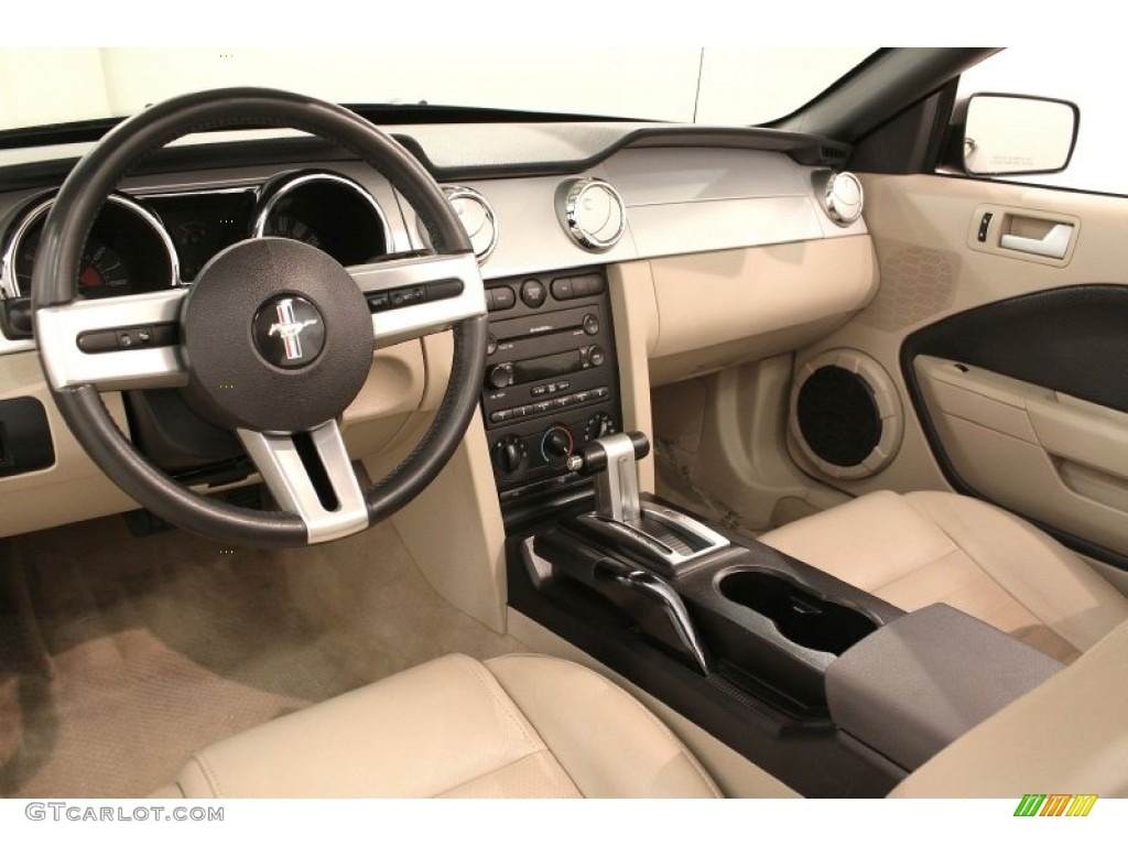 Medium Parchment Interior 2007 Ford Mustang GT Premium Convertible Photo #72343815