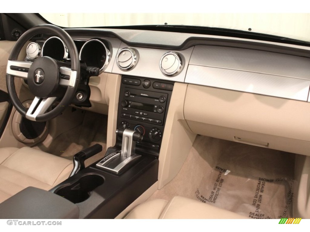 2007 Mustang GT Premium Convertible - Black / Medium Parchment photo #20