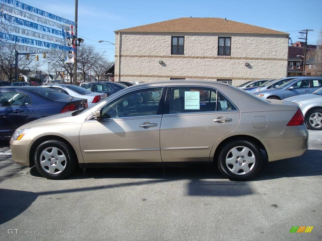 2006 Accord LX Sedan - Desert Mist Metallic / Ivory photo #5