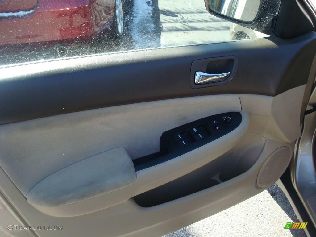 2006 Accord LX Sedan - Desert Mist Metallic / Ivory photo #14