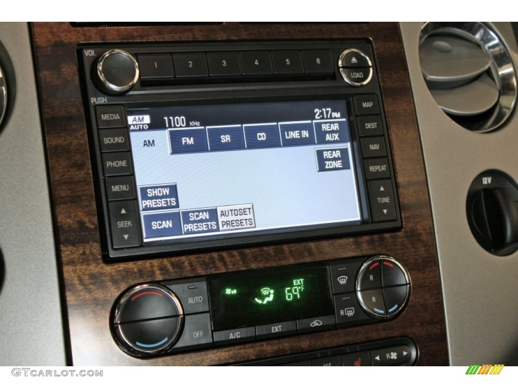2008 Ford Expedition Limited 4x4 Controls Photo #72351126