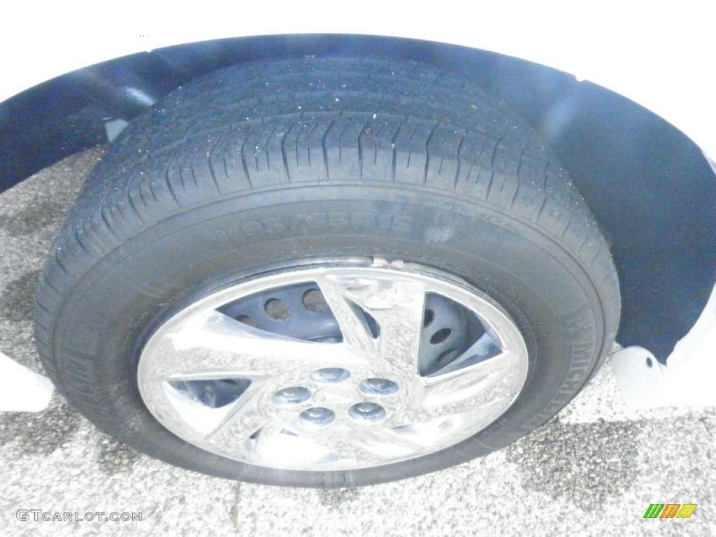 2002 Sunfire SE Coupe - Arctic White / Graphite photo #19