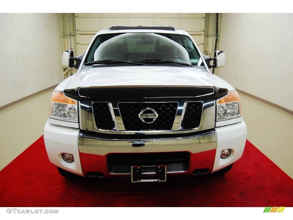 2011 Titan SL Crew Cab - Blizzard White / Charcoal photo #2