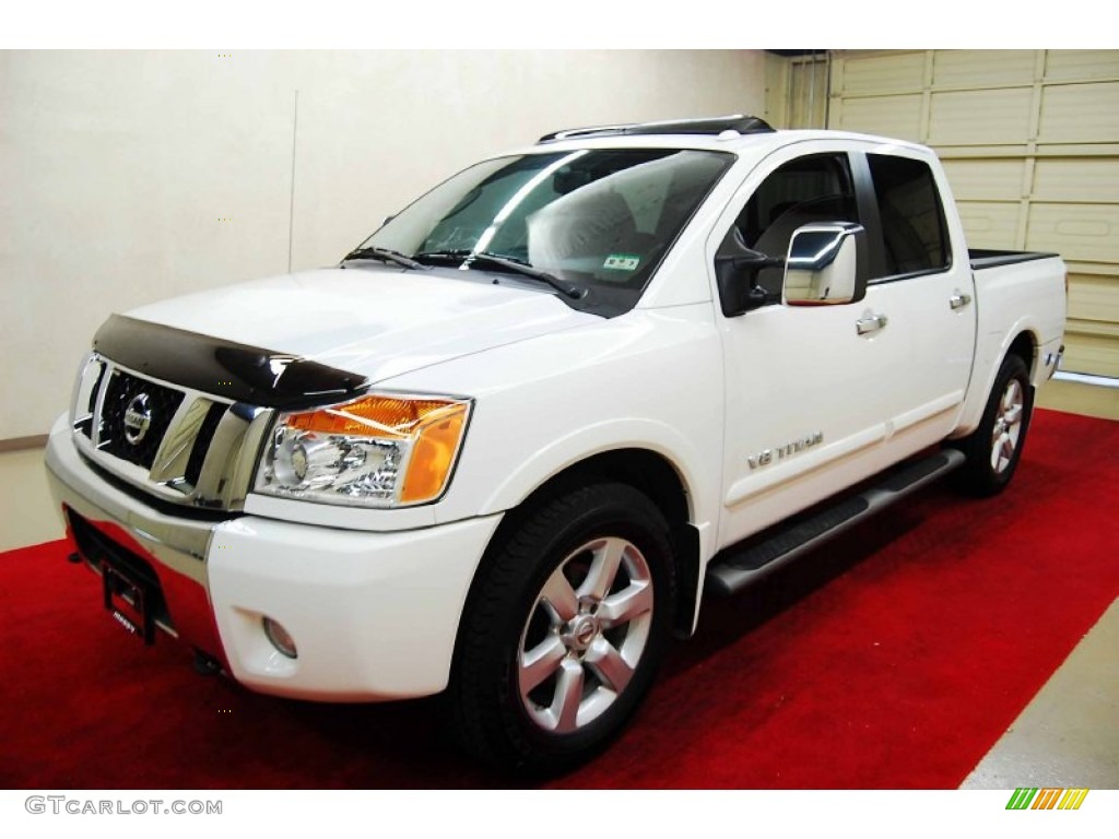 2011 Titan SL Crew Cab - Blizzard White / Charcoal photo #3