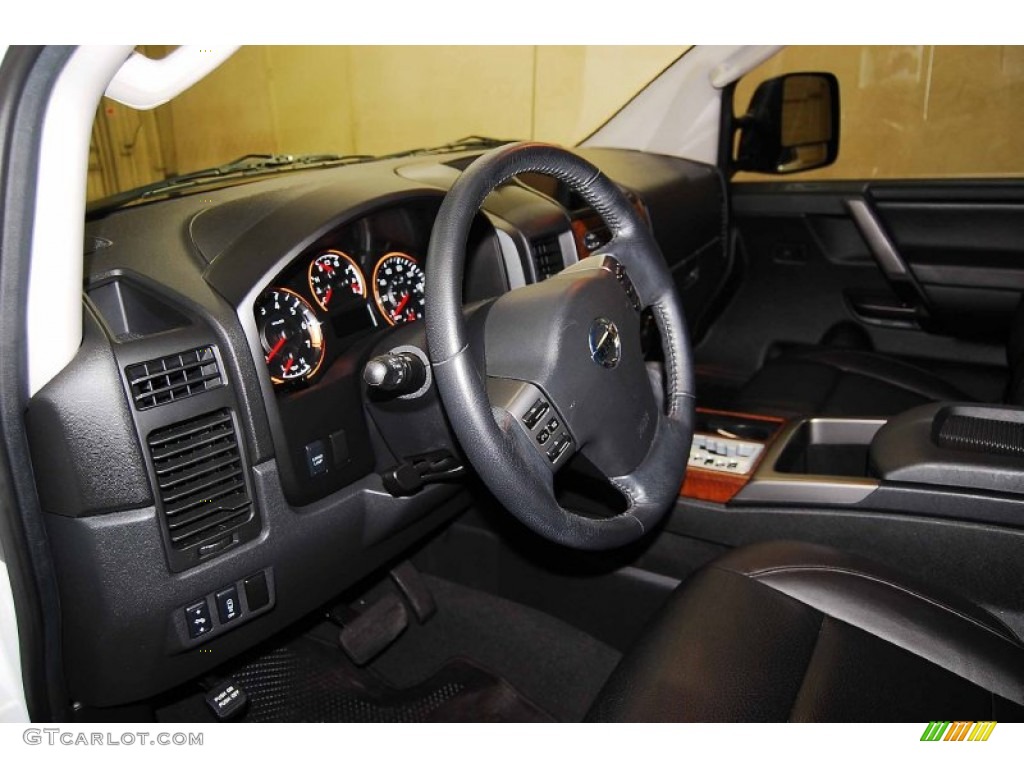 2011 Titan SL Crew Cab - Blizzard White / Charcoal photo #11