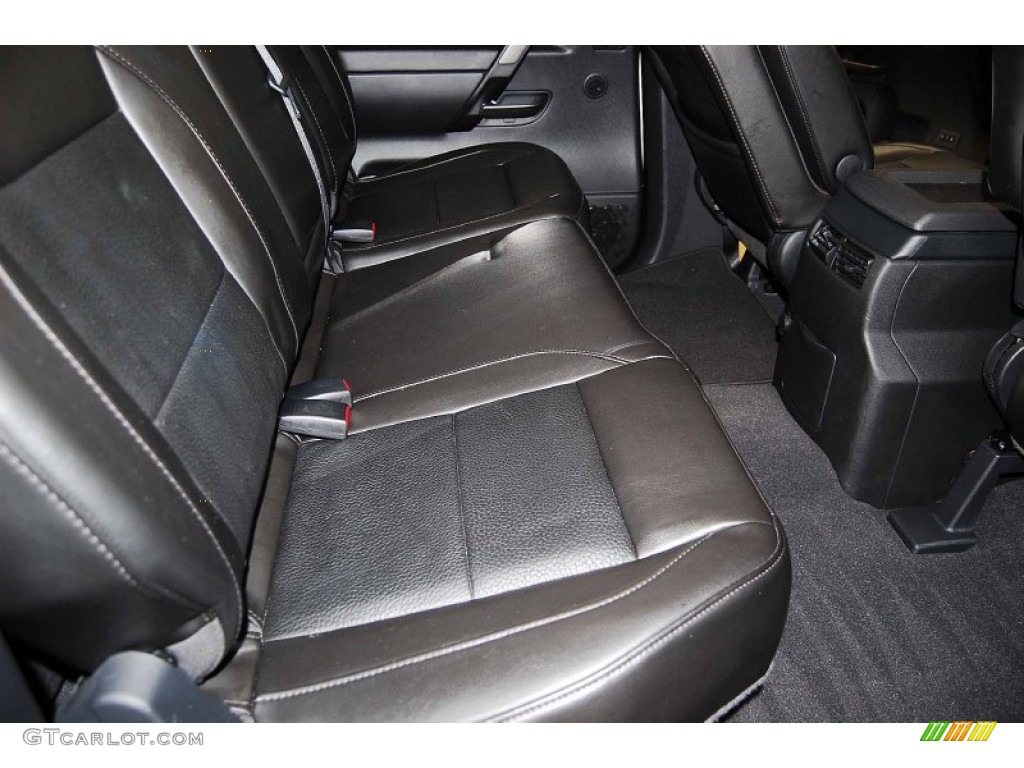 2011 Titan SL Crew Cab - Blizzard White / Charcoal photo #18