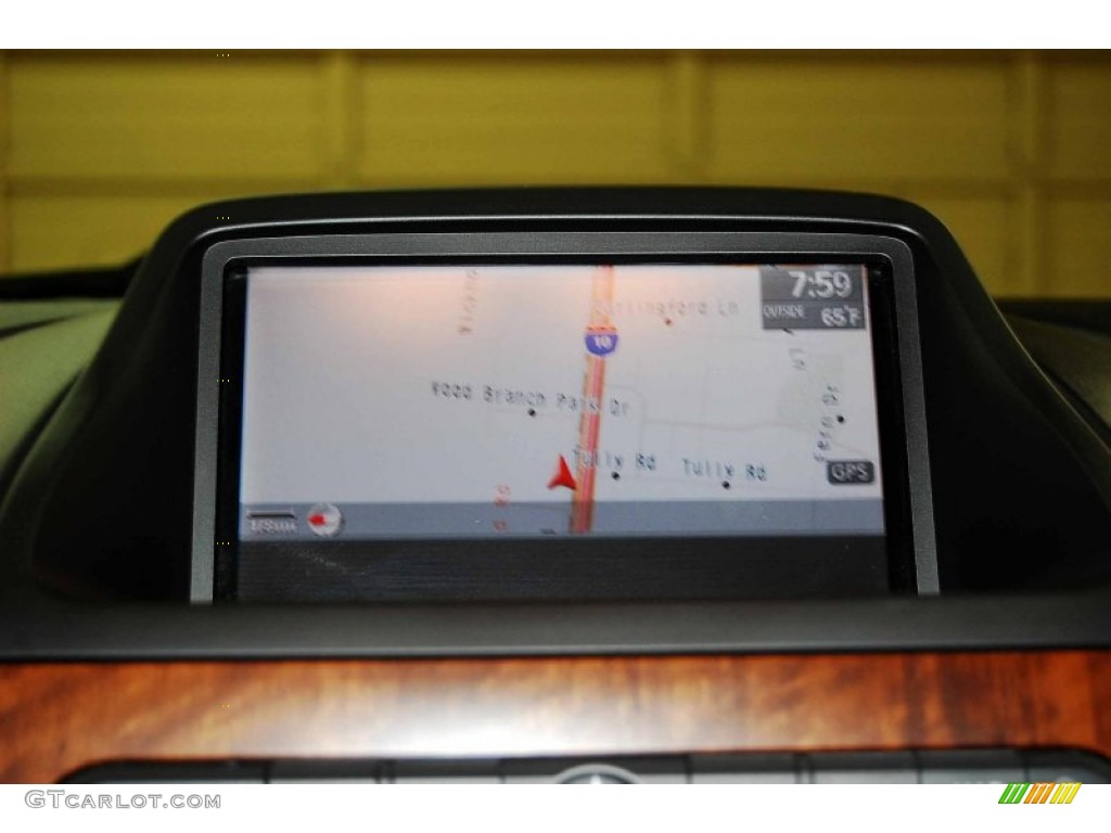 2011 Titan SL Crew Cab - Blizzard White / Charcoal photo #23