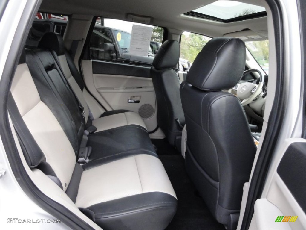 2008 Grand Cherokee Limited 4x4 - Bright Silver Metallic / Dark Khaki/Light Graystone photo #16