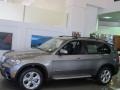 Space Gray Metallic - X5 xDrive35d Photo No. 2