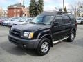 Super Black - Xterra XE V6 4x4 Photo No. 6