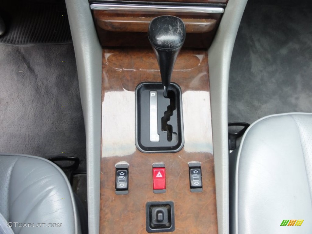 1988 Mercedes-Benz SL Class 560 SL Roadster 4 Speed Automatic Transmission Photo #72363954
